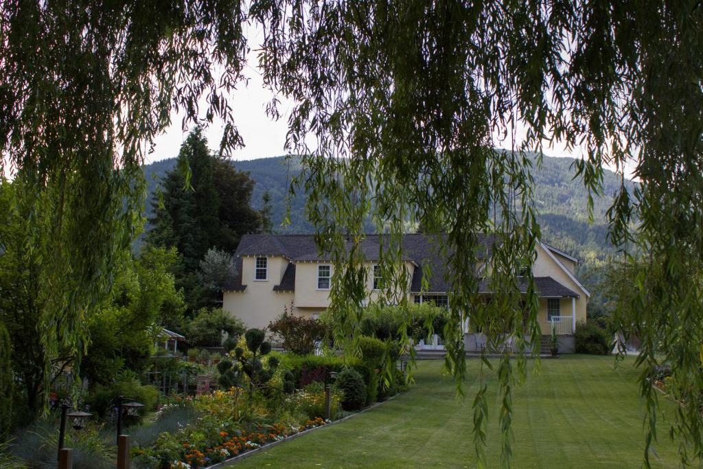 Genelle House B&B Guest House ภายนอก รูปภาพ