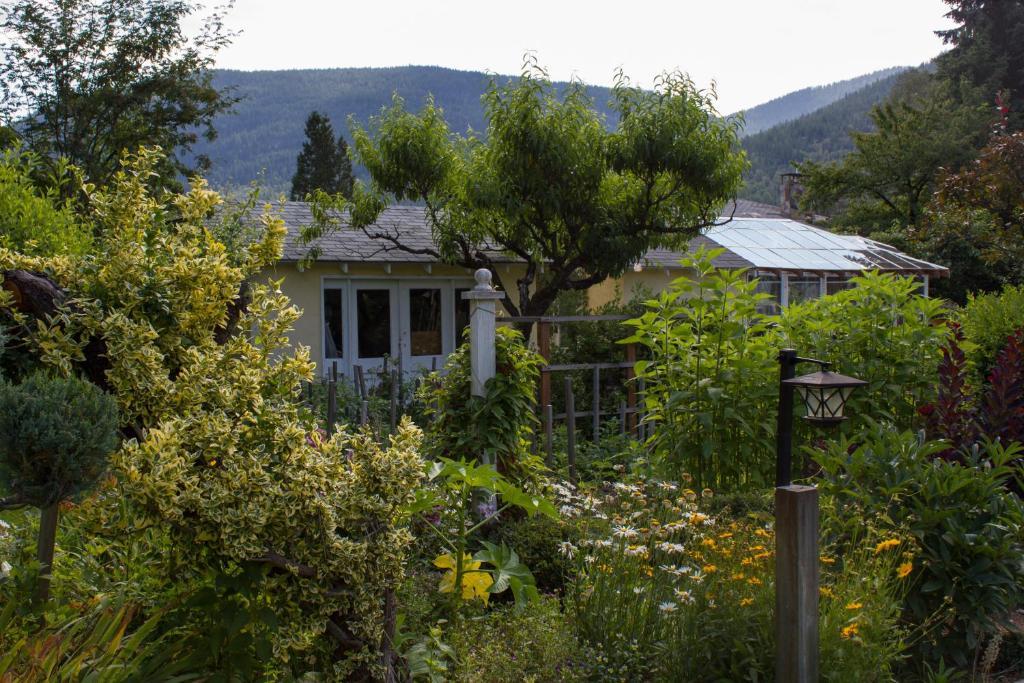 Genelle House B&B Guest House ภายนอก รูปภาพ